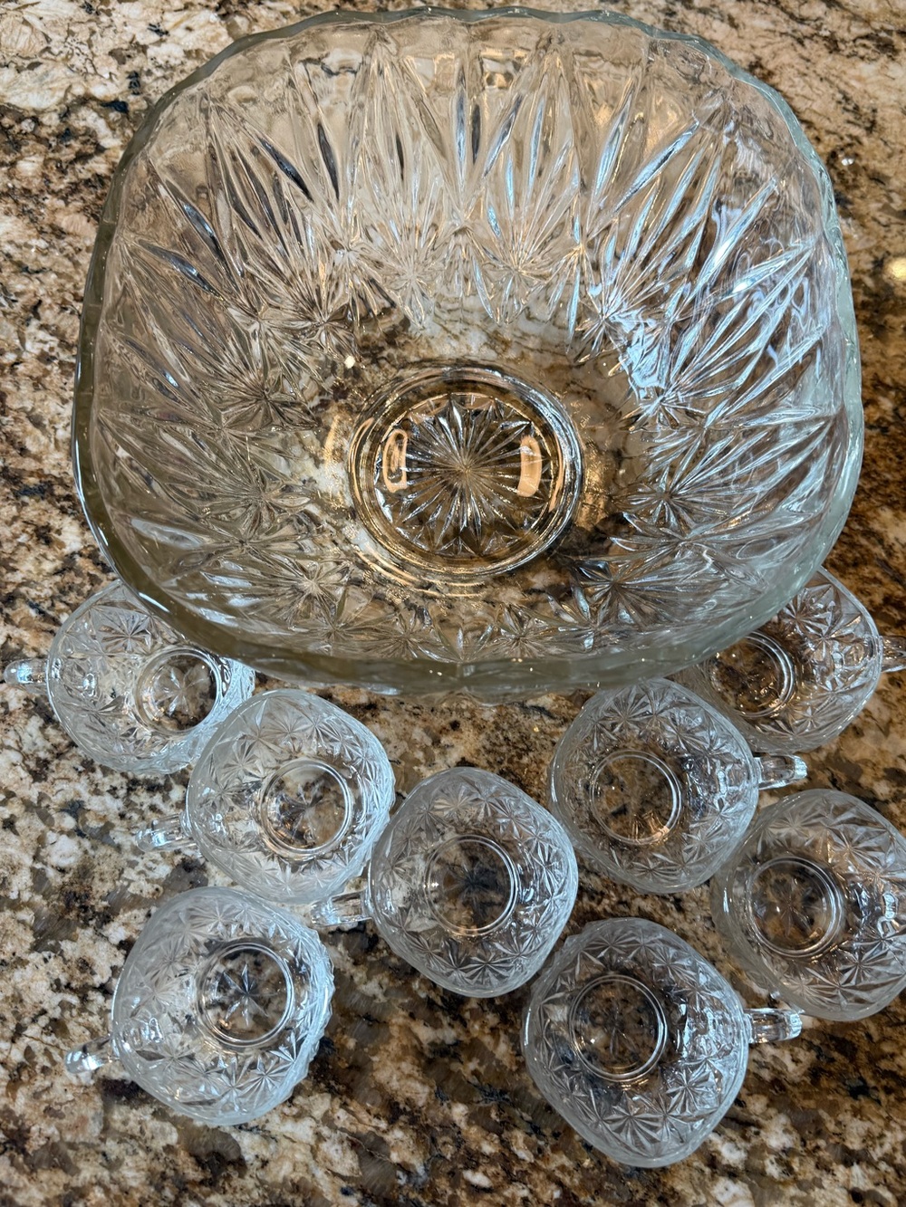 Vintage Williamsport Hazel Atlas Punchbowl and 8 Cups